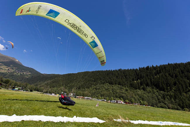 paragliding-fiesch20-084-ms-8015.jpg