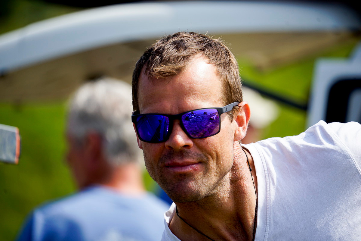 portrait-shv.jpg