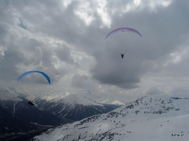 fuhrungspulk-vor-davos.jpg