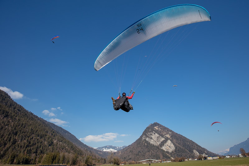 Paragliding-Interlaken-7_033_MS_06A0082.jpg
