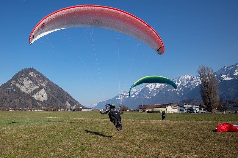 Paragliding-Interlaken-7_036_MS_06A0089.jpg