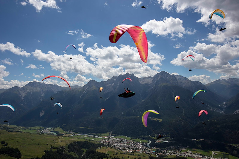 Paraglidiing-Scuol2Paraglidiing-Scuol2_06A0713.jpg