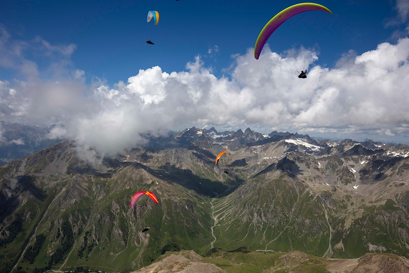 Paraglidiing-Scuol2Paraglidiing-Scuol2_06A0729.jpg