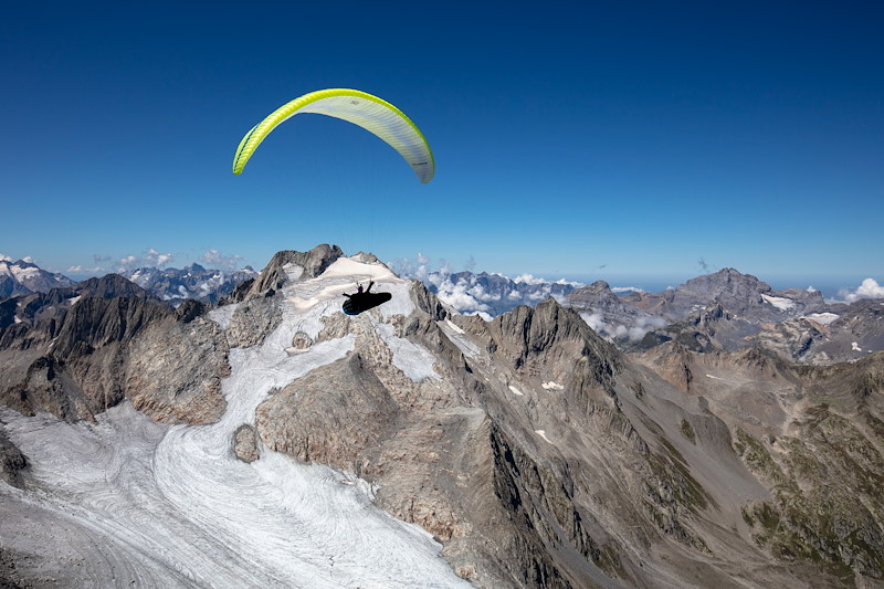 Paragliding-Disentis17-006.jpg
