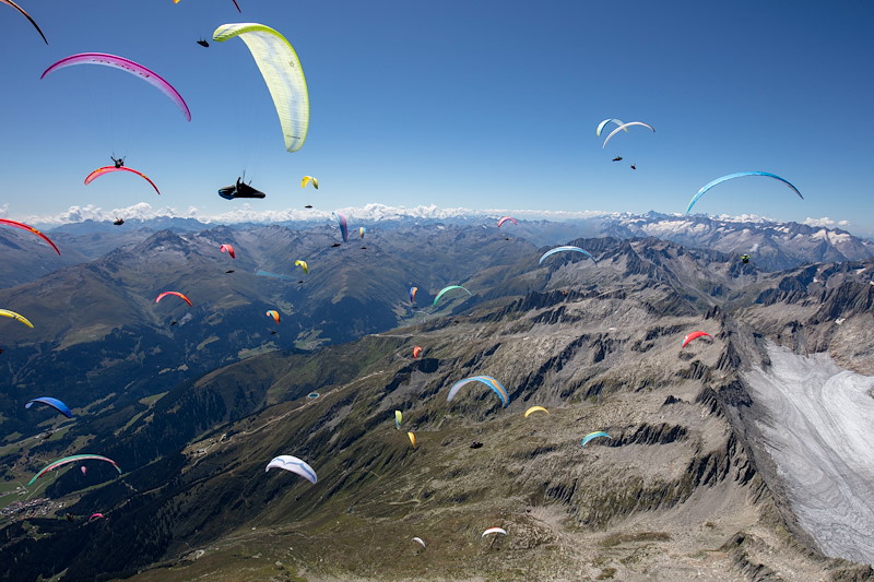 Paragliding-Disentis17-010.jpg