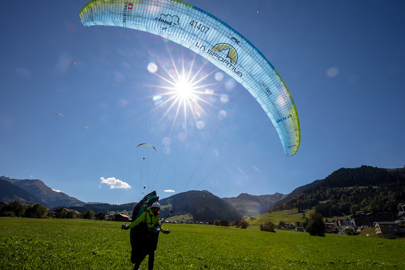 Paragliding-Disentis17-028.jpg