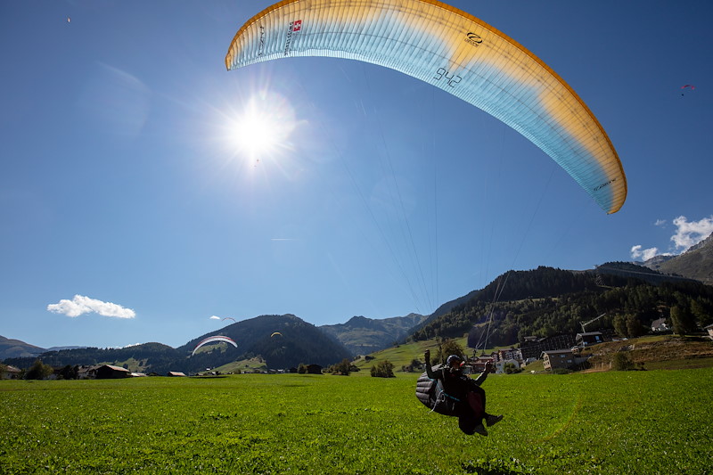 Paragliding-Disentis17-029.jpg