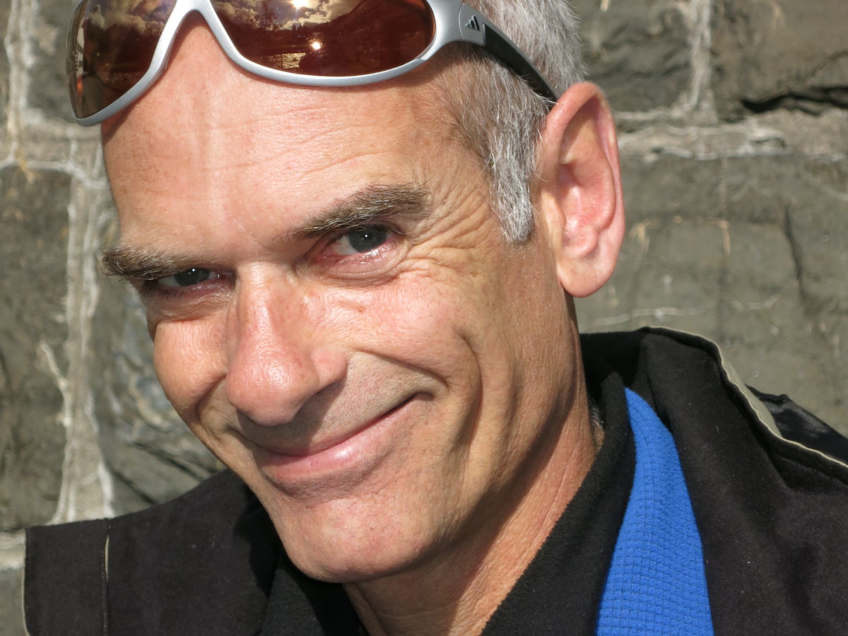 Portrait mit Brille.JPG