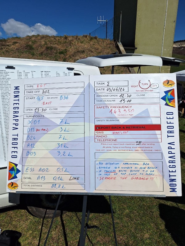 2026-04-03 22.42.06.jpg